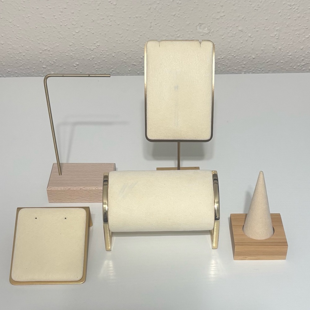 Jewelry Display Set in Cream and Gold